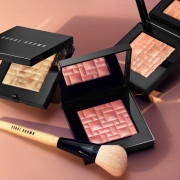 BOBBI BROWN (Pink Glow) Highlighting Powder 8g 芭比波朗美肌光影粉